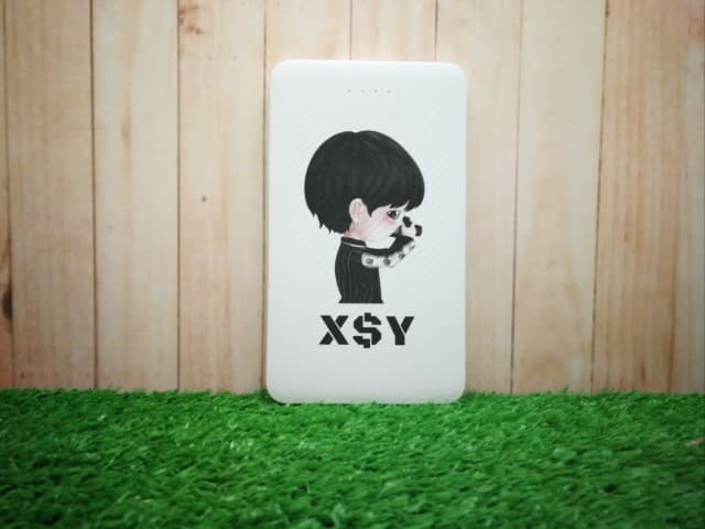 สกรีนพาวเวอร์แบงค์ XSY | รับสกรีนโลโก้ ราคาถูก ไม่มีขั้นต่ำ