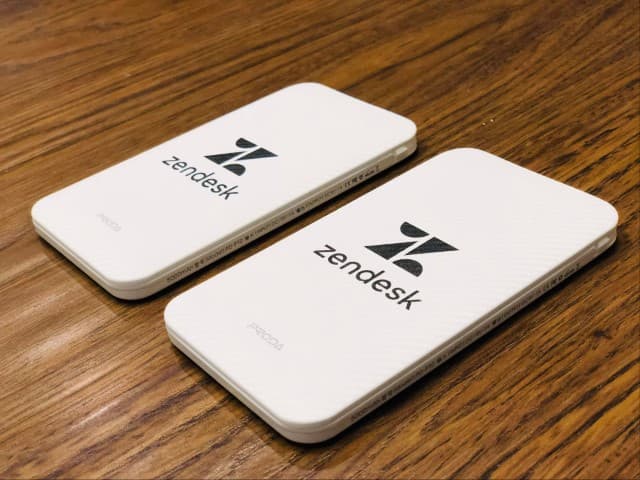 สกรีนพาวเวอร์แบงค์ zendesk | รับสกรีนโลโก้ ราคาถูก ไม่มีขั้นต่ำ
