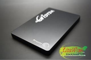 สกรีนฮาร์ดดิสพกพา GISTDA | รับสกรีนโลโก้ สกรีนราคาถูก งานด่วน ไม่มีขั้นต่ำ