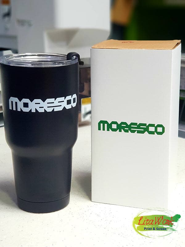 สกรีนแก้ว YETI พร้อมกล่องสวม MORESCO | รับสกรีนโลโก้ งานด่วน ไม่มีขั้นต่ำ