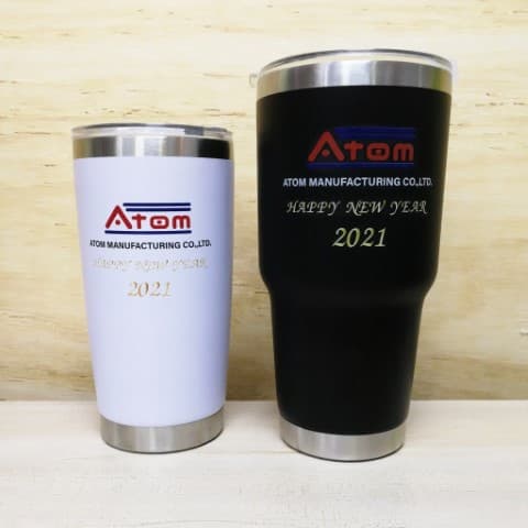 สกรีนแก้ว YETI โลโก้ ATOM | รับสกรีนโลโก้ ราคาถูก งานด่วน ไม่มีขั้นต่ำ