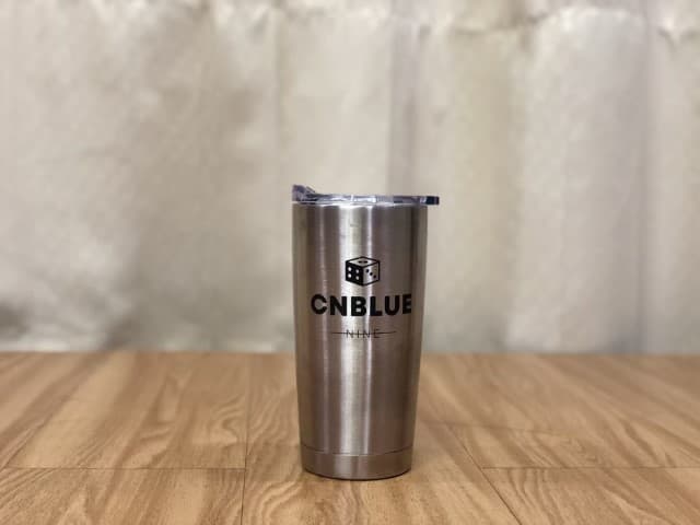 สกรีนแก้ว YETI โลโก้ CNBLUE | รับสกรีนโลโก้ ราคาถูก งานด่วน ไม่มีขั้นต่ำ