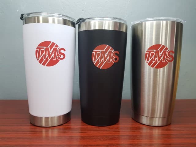 สกรีนแก้ว YETI โลโก้ TMS | รับสกรีนโลโก้ ราคาถูก งานด่วน ไม่มีขั้นต่ำ