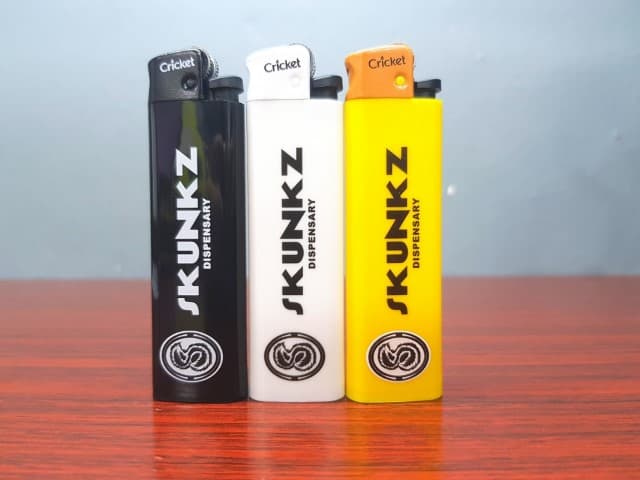 สกรีนไฟเเช็ค SKUNKZ | รับสกรีนโลโก้ สกรีนราคาถูก งานด่วน ไม่มีขั้นต่ำ