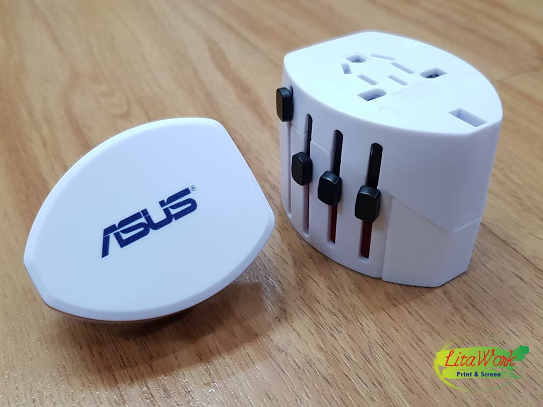 สกรีน Universal Adapter ASUS | รับสกรีนโลโก้ ราคาถูก งานด่วน ไม่มีขั้นต่ำ
