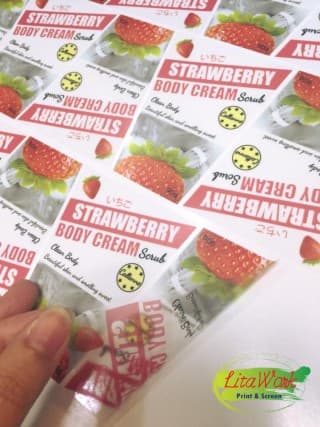 สติ๊กเกอร์ STRAWBERRY | รับพิมพ์สติ๊กเกอร์พร้อมไดคัท ราคาถูก เร็ว ไม่มีขั้นต่ำ